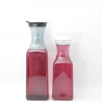 Factory Price 700ml 1L 1.5L Plastic Juice Jar Water Carafe with Silicone Flip Top Lid BPA Free for Bar Beverage Pitcher