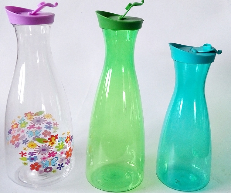 2000ml Plastic Juice Carafe with Lids 66 oz Carafes for Mimosa Bar, Drink Pitcher with Lid, Water Bottle, Milk Container 2L