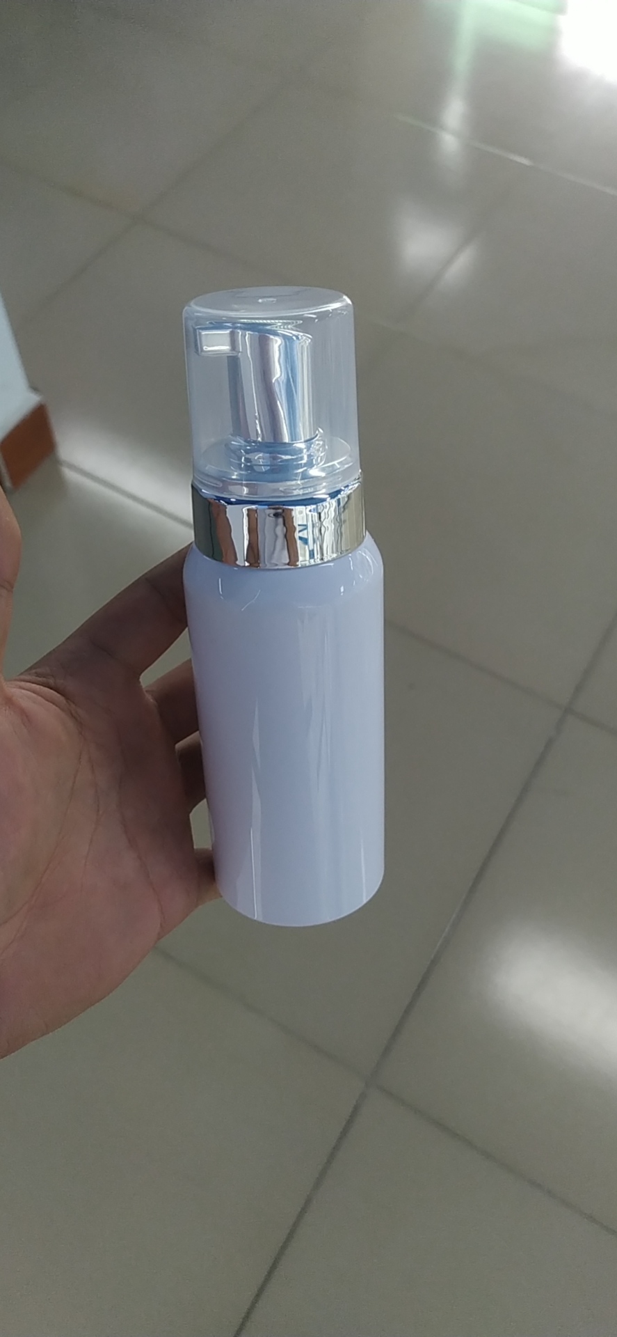 250ml 8oz plastic foaming soap bottle with Silver pump 42mm neck size