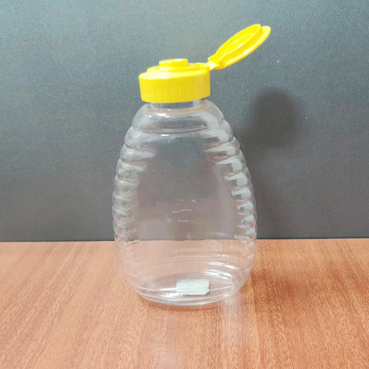 250ml 500ml Ketchup Sauce Honey Squeeze Bottle 500g Plastic Honey Jar Syrup Container with Silicone Valve Cap Flip Cap