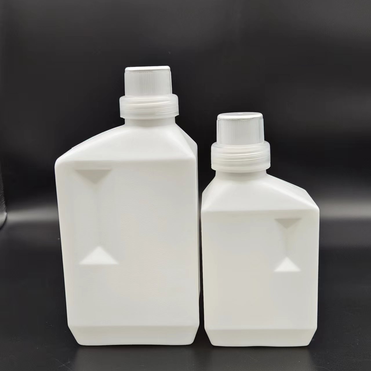 Custom 500ml 1L 2L 3L White Square Empty HDPE Plastic Household Washing Laundry Detergent Bulk Bottle