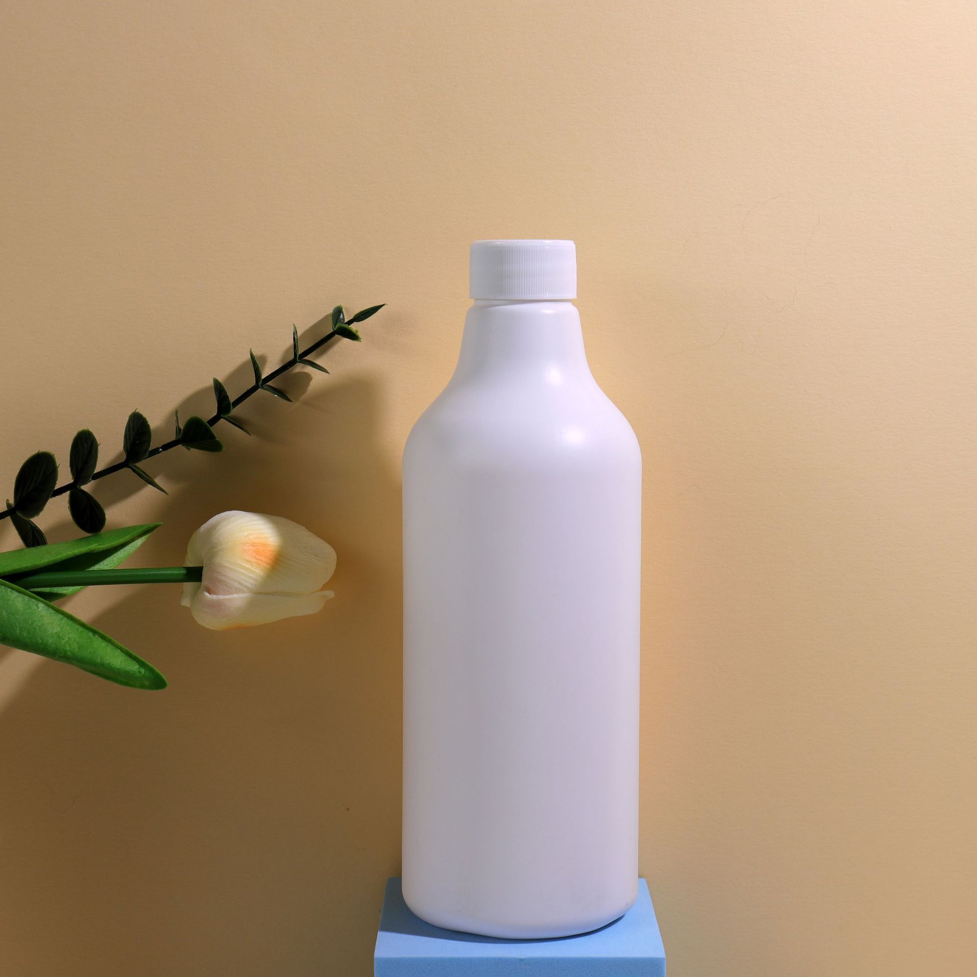500ml white HDPE plastic empty Oil pollution purification baseball bottle Trigger Spray Bottle Hand Sanitizer Spray bottle