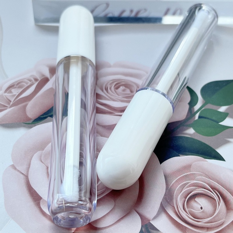 5.5ml Wholesale Customized makeup lip glaze bottle empty plastic lipgloss tubes with Wand Brush