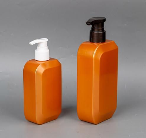 Custom Logo Label Printing Flip Cap Pump 300ml 500ml shampoo bottle Unique plastic lotion body wash shower gel dispenser bottle