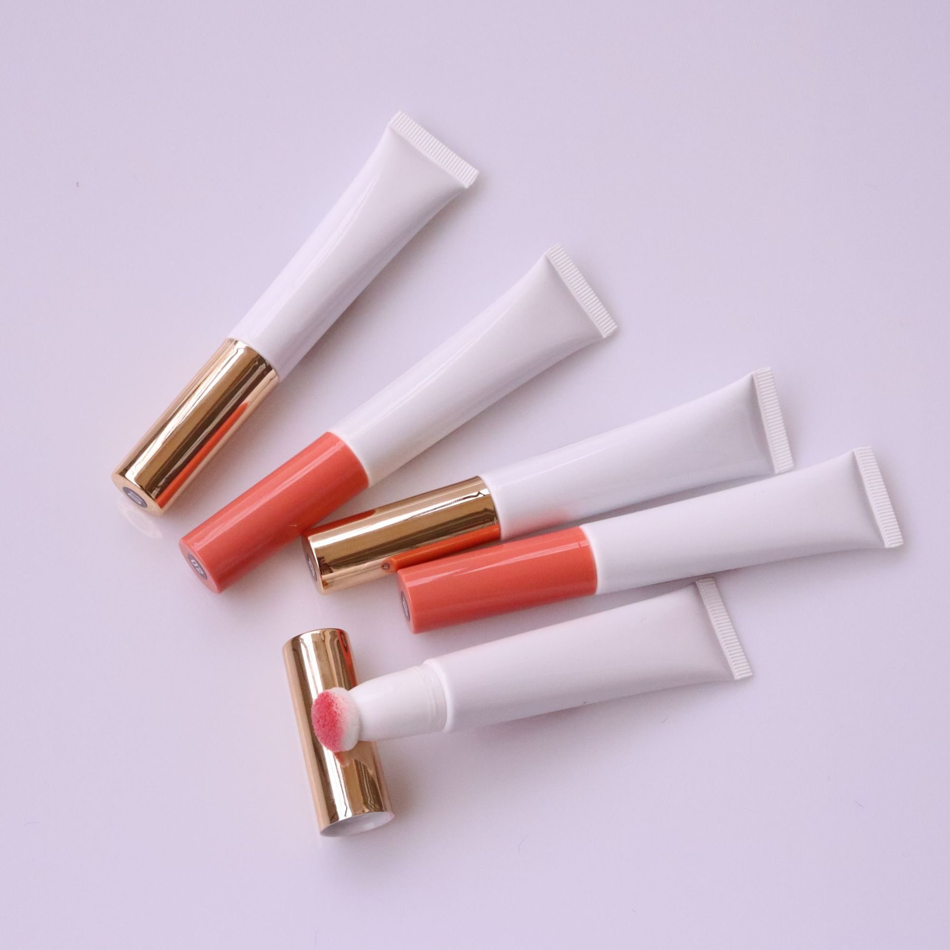 Fluffy 10ml 15ml 20ml 30ml 50ml PE aluminum-plastic tube with soft cotton sponge head Concealer Foundation Lip Gloss blush tube