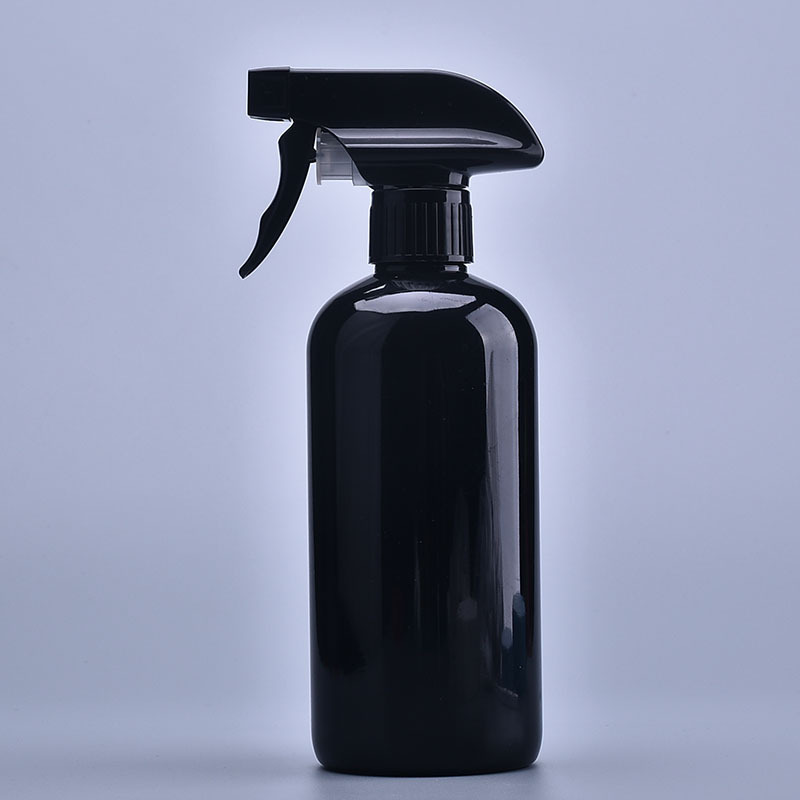 Eco friendly 500ml 16oz Amber Clear Matt Black Silicone Sleeve Empty Boston Round Plastic Spray Bottle with Trigger Spray