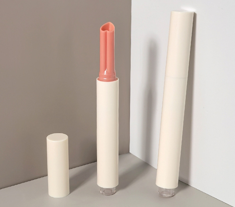 Makeup Cosmetic 15g Pink And White Color Love Shape Lip Balm Tube